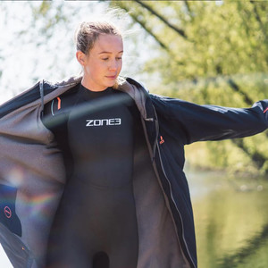 2022 Zone3 Frauen Aspect 3/2mm Breaststroke Open Water Swimming Neoprenanzug WS21WAP - Black / Blue / Orange